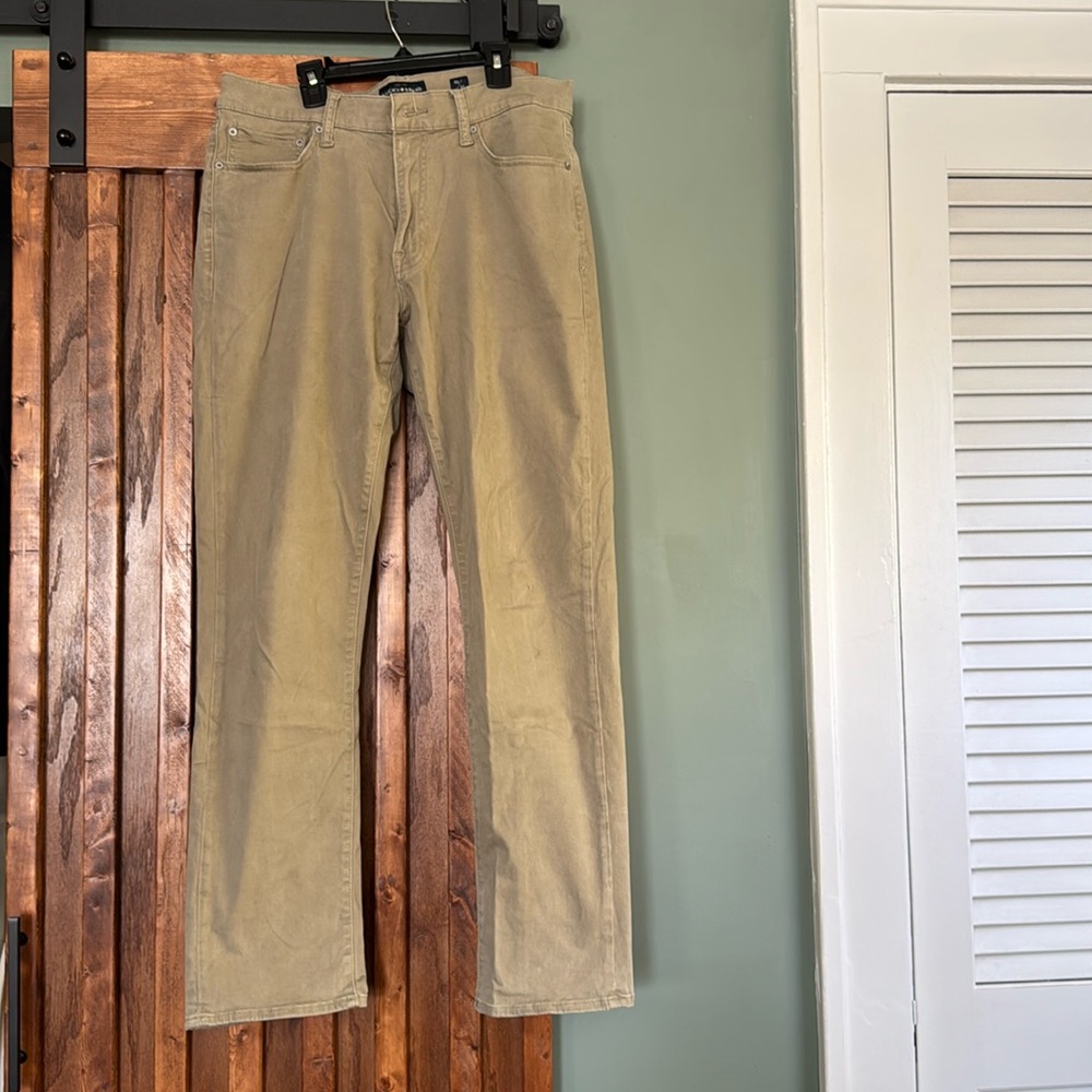 MENS lucky brand 410 athletic Slim 33/32